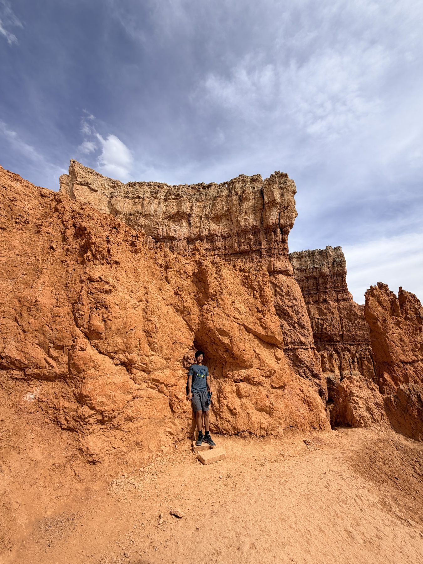 Below the rim on the Navajo Loop, Bryce Canyon · 3:29 PM