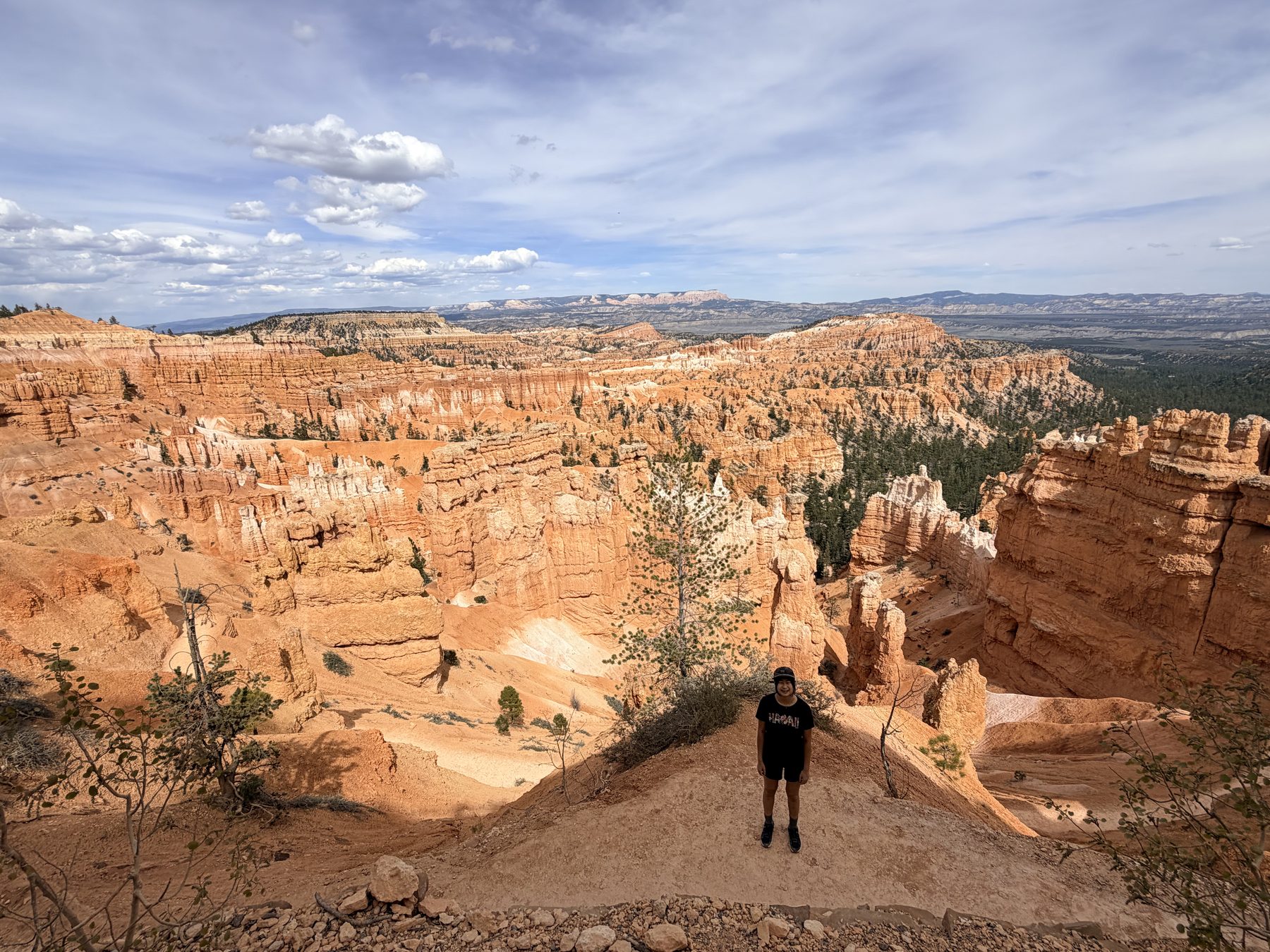 Below the rim on the Navajo Loop, Bryce Canyon · 3:36 PM